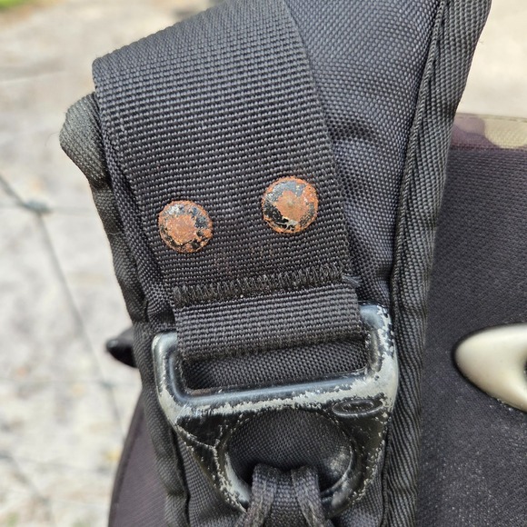 Oakley Icon 2.0 Laptop Backpack Woodland Camo Skull Elite Software Y2k Grunge - Picture 13 of 16